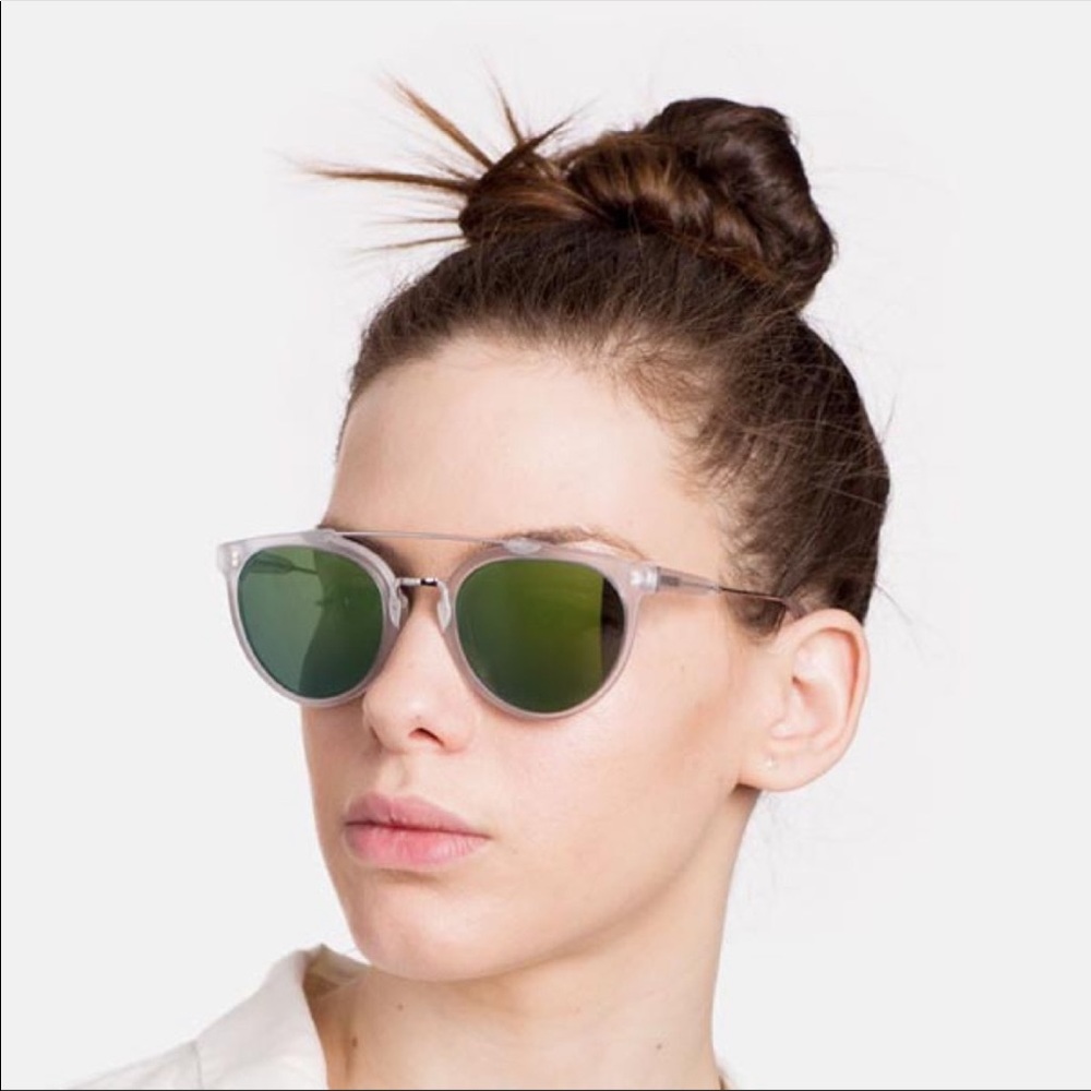 Retrosuperfuture Giaguaro frame matte translucent
